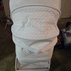 White Bassinet