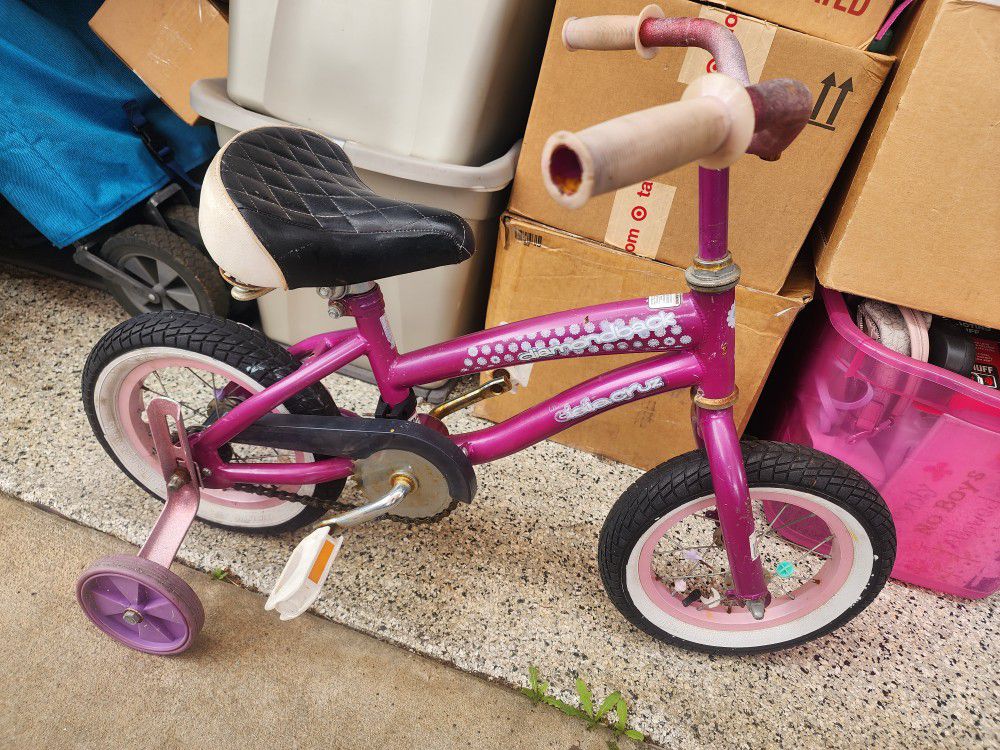 Kids Bike ,best Offer IF Pick Up Today