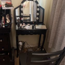 Makeup Table 