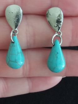 Silver plated TURQUOISE HOWLITE Teardrop earrings