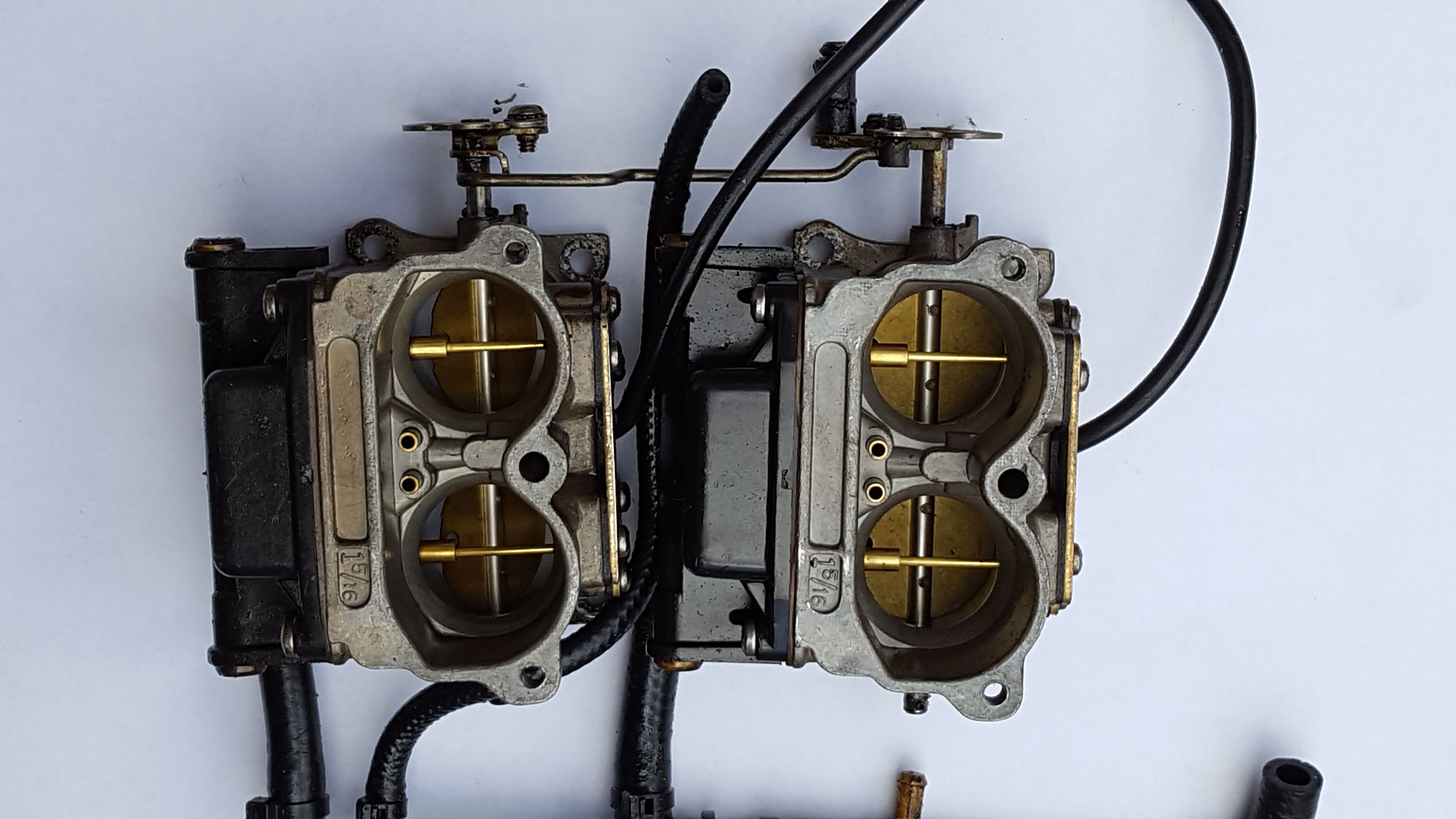 Johnson 110 HP V4 2stroke outboard carburetors for Sale in Garden