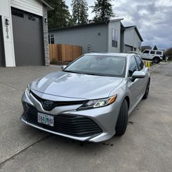 2020 Toyota Camry Hybrid