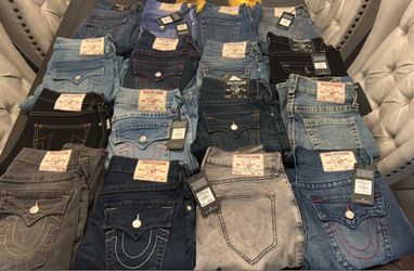 Mens 30,29,28 True Religion jeans
