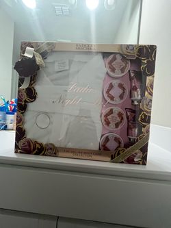 7 pieces deluxe body care collection