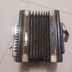 Vintage Accordion (Very Old)