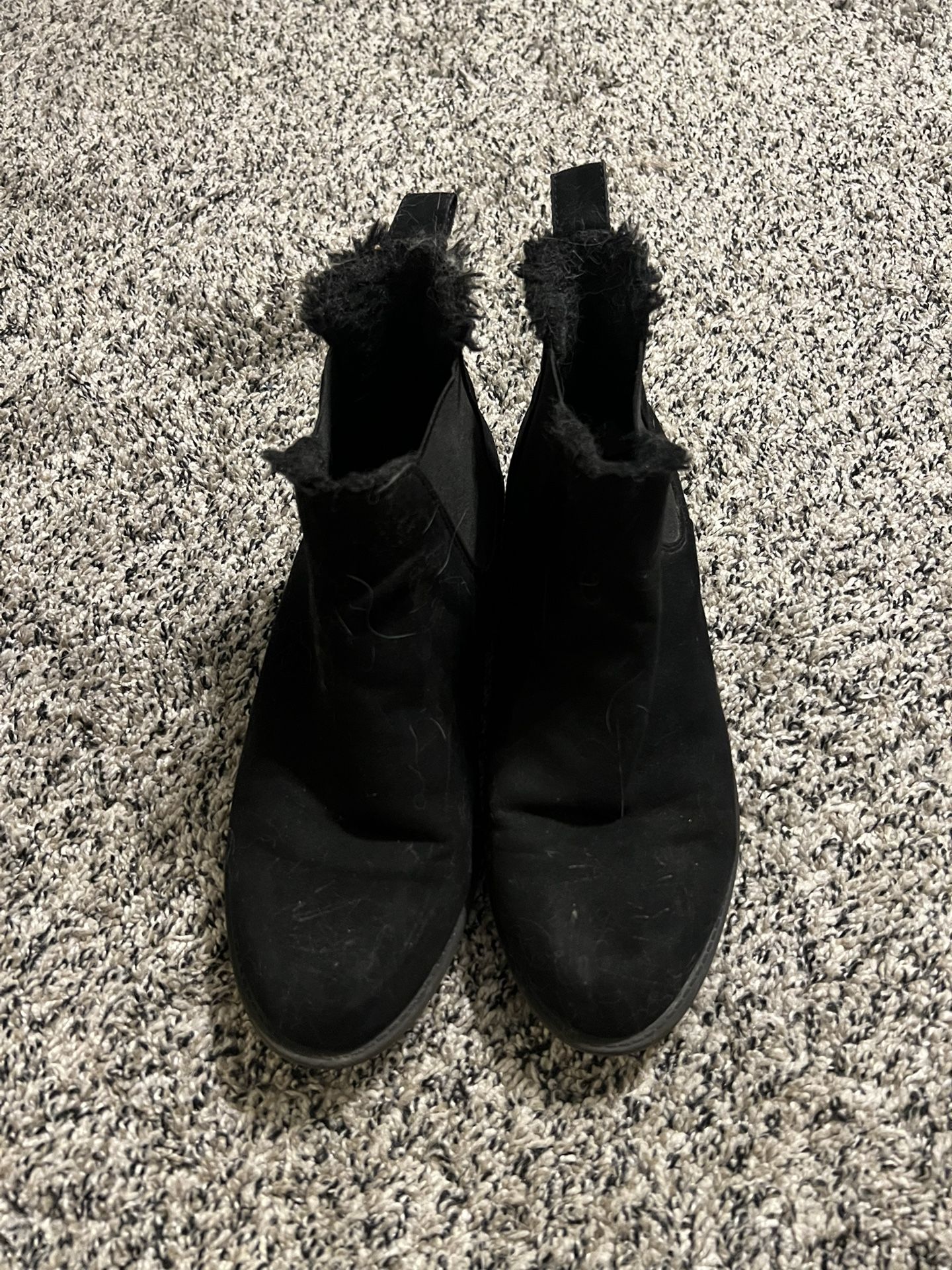 H&M Chelsea Boots