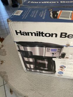 Hamilton Beach 2-Way 12 Cup Programmable Drip Coffee Maker & Single Serve Machine, Glass Carafe & Portable Blender for Shakes and Smoothies with 14 Oz