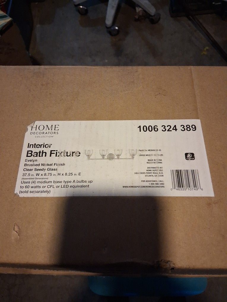 Brand New 4 Bulb Clear With Water Drop Look Glass Bulb Covers And Brushed Aluminum