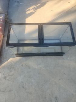 Medium sized  tank for reptiles