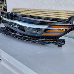 2023- 2025 HONDA ACCORD LEFT HEADLIGHT DRIVER SIDE LED GENUINE USED OEM.  DD2