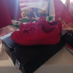 Kids Red Converse Size 3