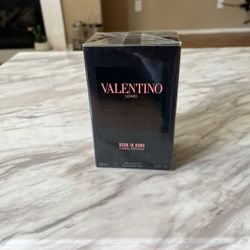 Valentino colognes and perfume 