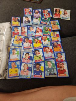 Panini stiker cartitas azules tengo varias y muchas blancas