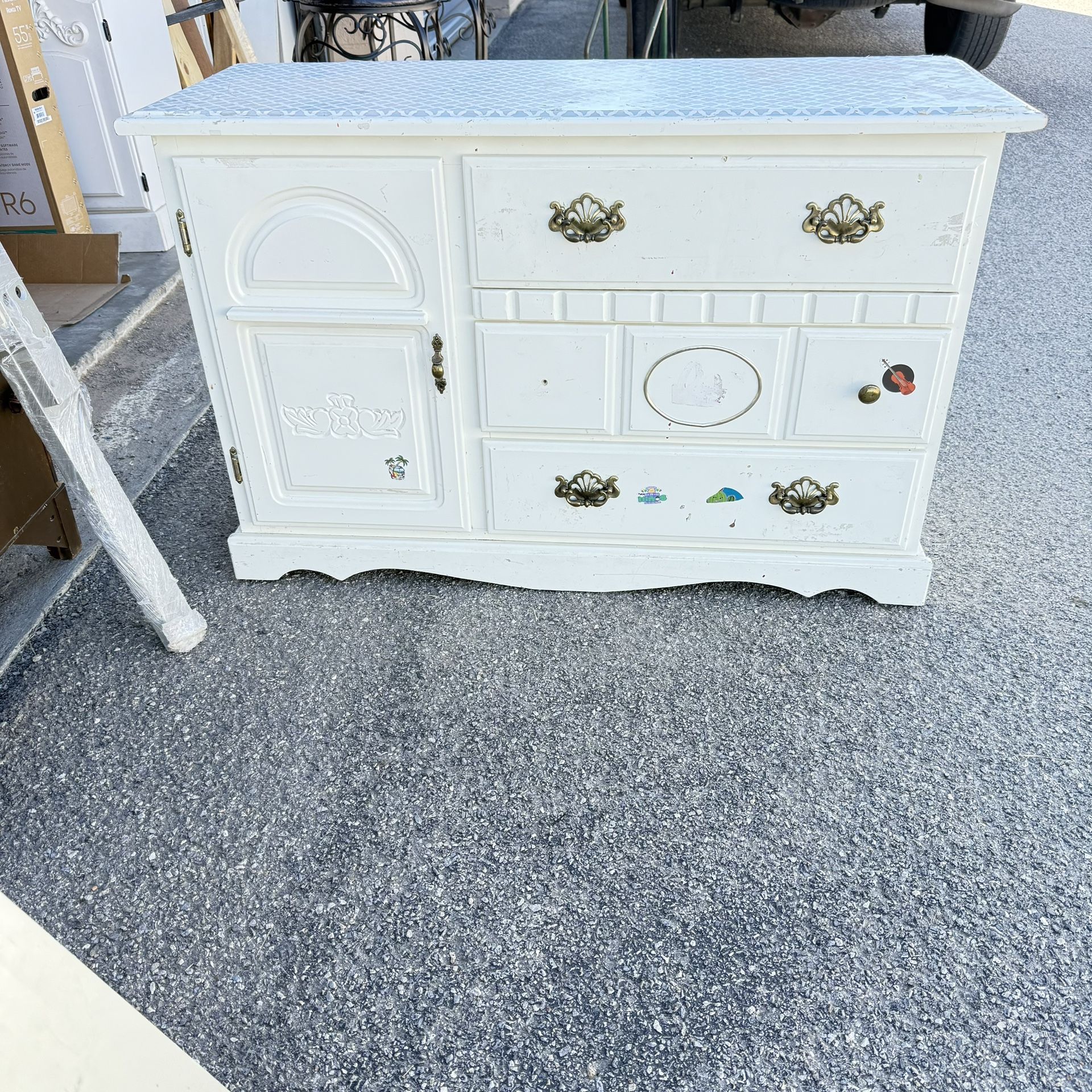 🎁WHITE COLOR DRESSER 48” X 17” X 30” MIRROR INCLUDED🎁