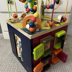 Zany Zoo Activity Cube