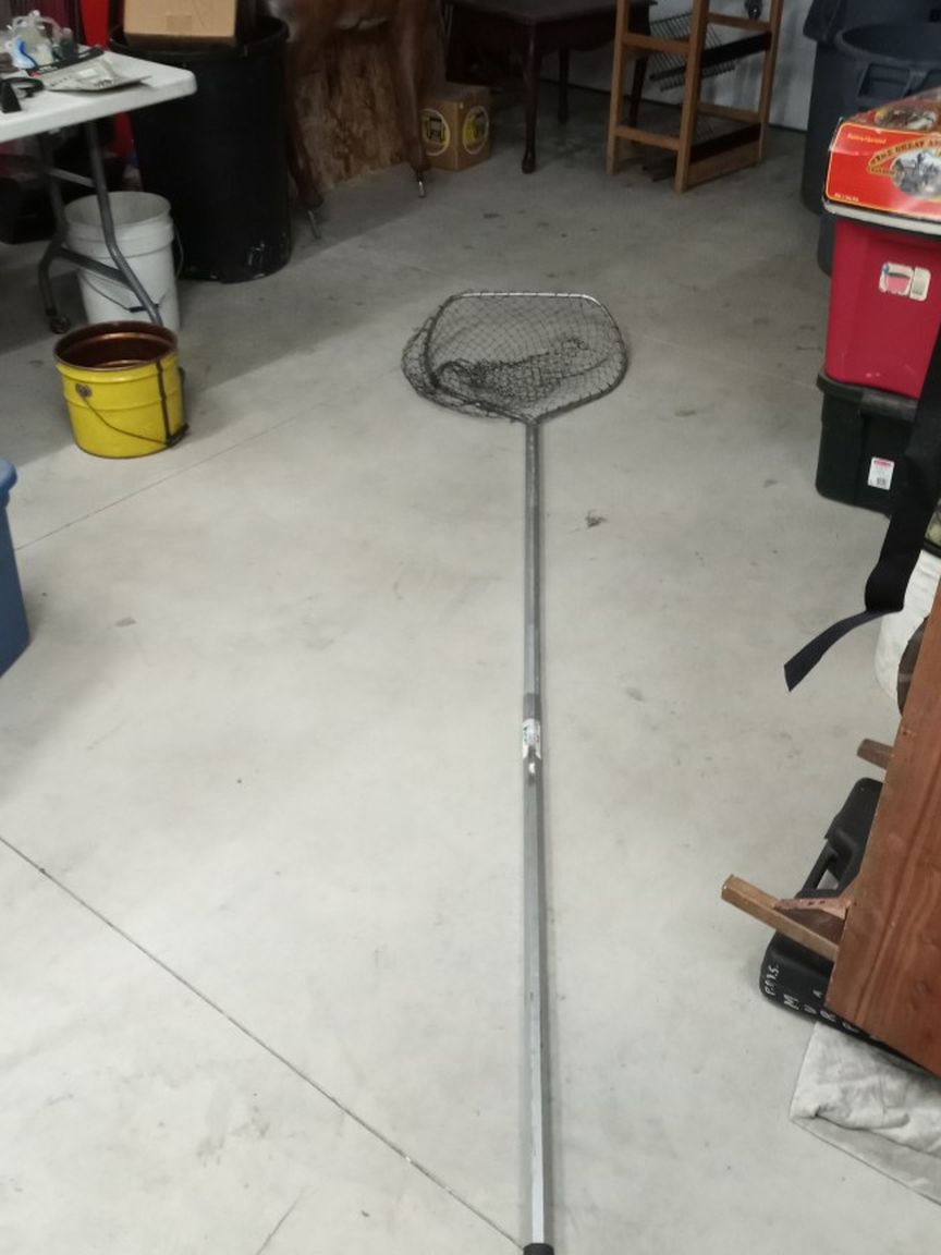 12ft Telescoping Aluminum Big Fish Landing Net. Excellent Shape.