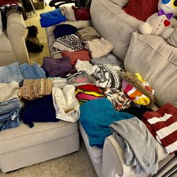 $35 For All This Brand Clothes(M-S)