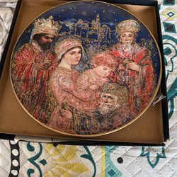 The Edna Hovel Christmas Plate