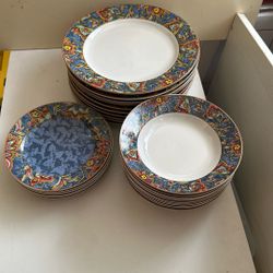 Lovely Plates (12), Bowls (11) And Dessert Plates