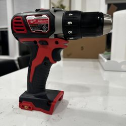 Milwaukee M18 Hammer Drill