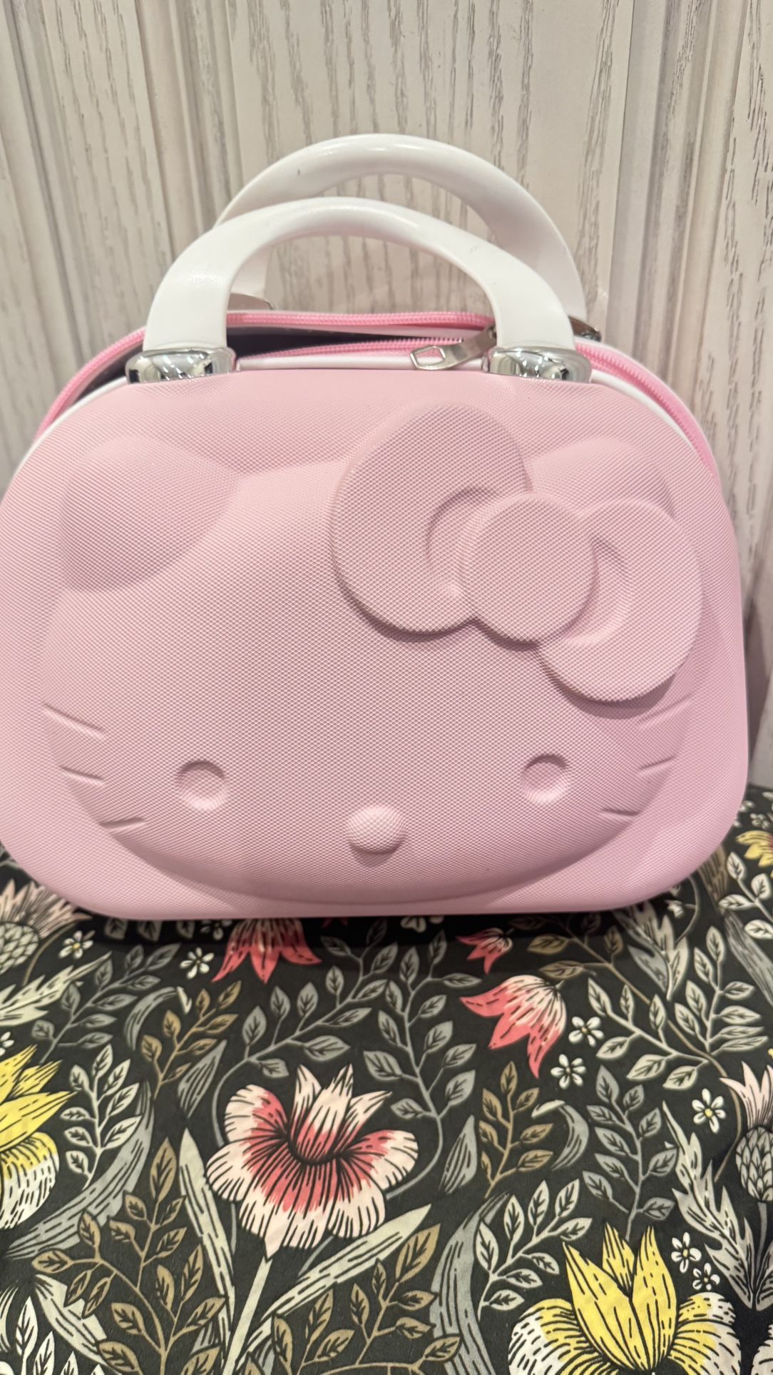Hello Kitty Make Up Bag