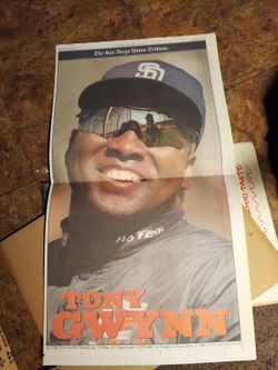 VINTAGE 1999 SAN DIEGO PADRES COMMEMORATIVE TONY GWYNN P0STER FROM SAN DIEGO UNION TRIBUNE