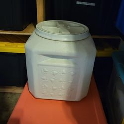 Dog Food Container/Storage 