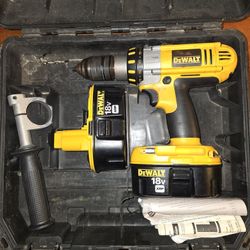 Dewalt Battery Hammerdrill/drill/driver, 2 Batteries And Hard Case