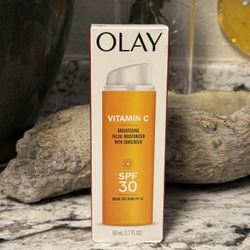 Olay Regenerist Hydrating Moisturizer with SPF 30