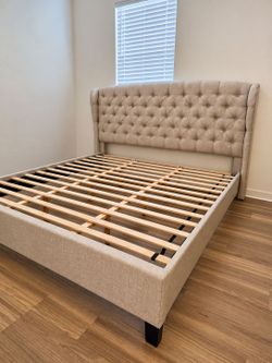 Beige Modern Style Bed