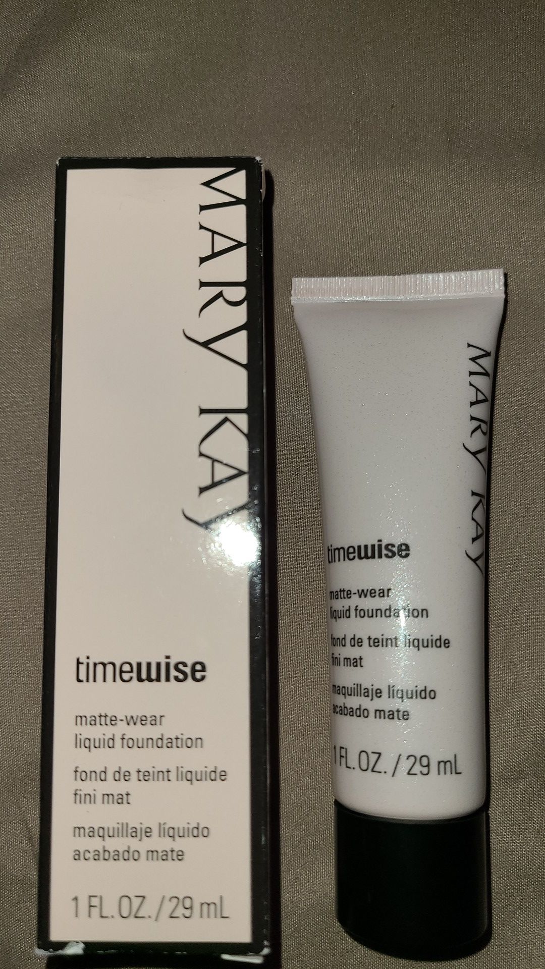 TIMEWISE MATTE WEAR LIQUID FOUNDATION