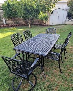 Patio set/outdoor dining set/outdoor Furniture/Cash Only