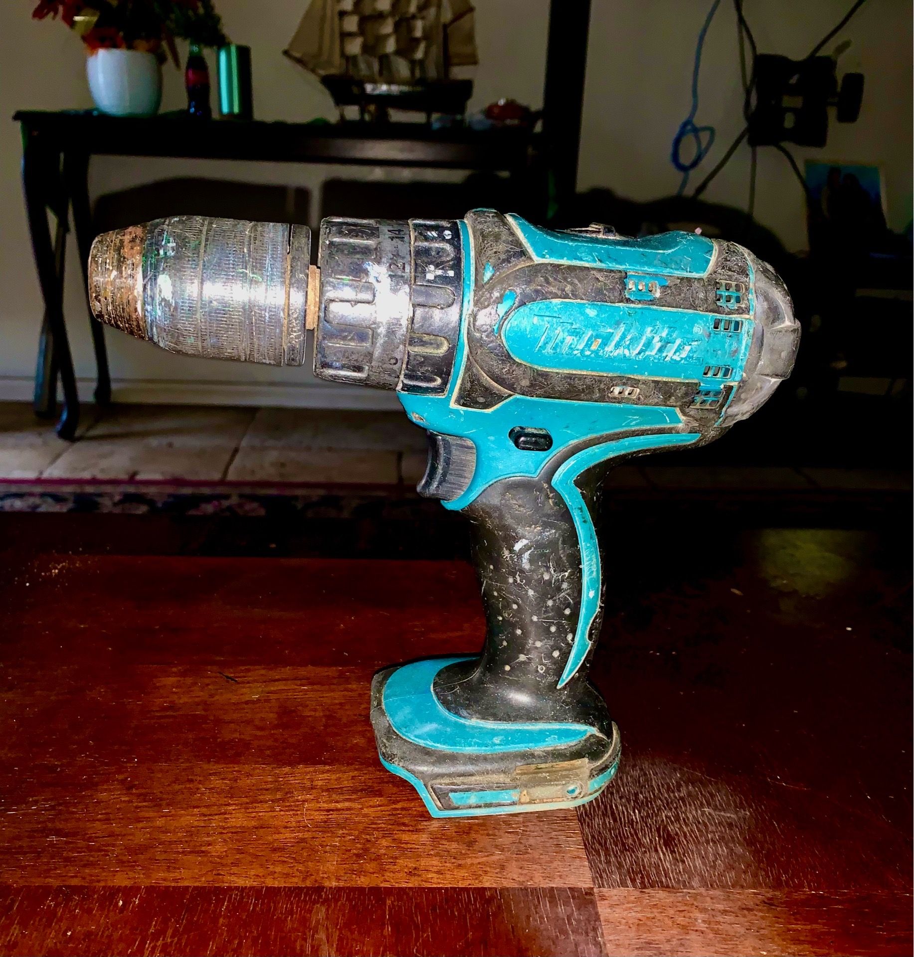Pair of Makita 18v drills