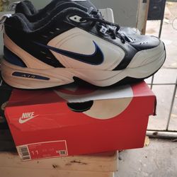 Nike Shoes Size 12