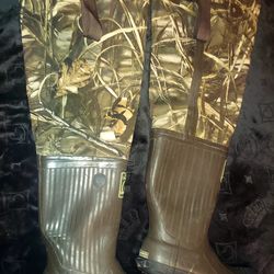 Ducks Unlimited Mad Dog Gear Thinsulate Camouflage Wading Boots
