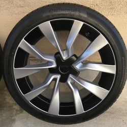 Tesla Model 3 Nova 19” factory wheel
