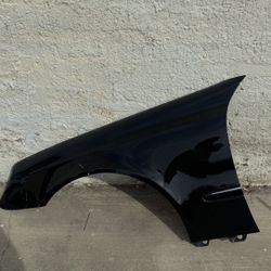 W211 ECLASS 2003-2007 DRIVER FENDER READ DESC