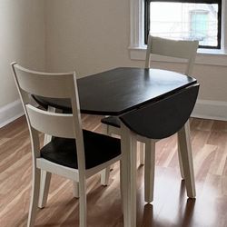 Table And Chairs 