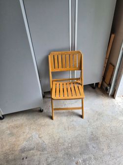 Folding chairs