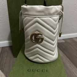 Gucci Bucket Purse 