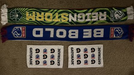 OL Reign Official Scarves & Towels Package 