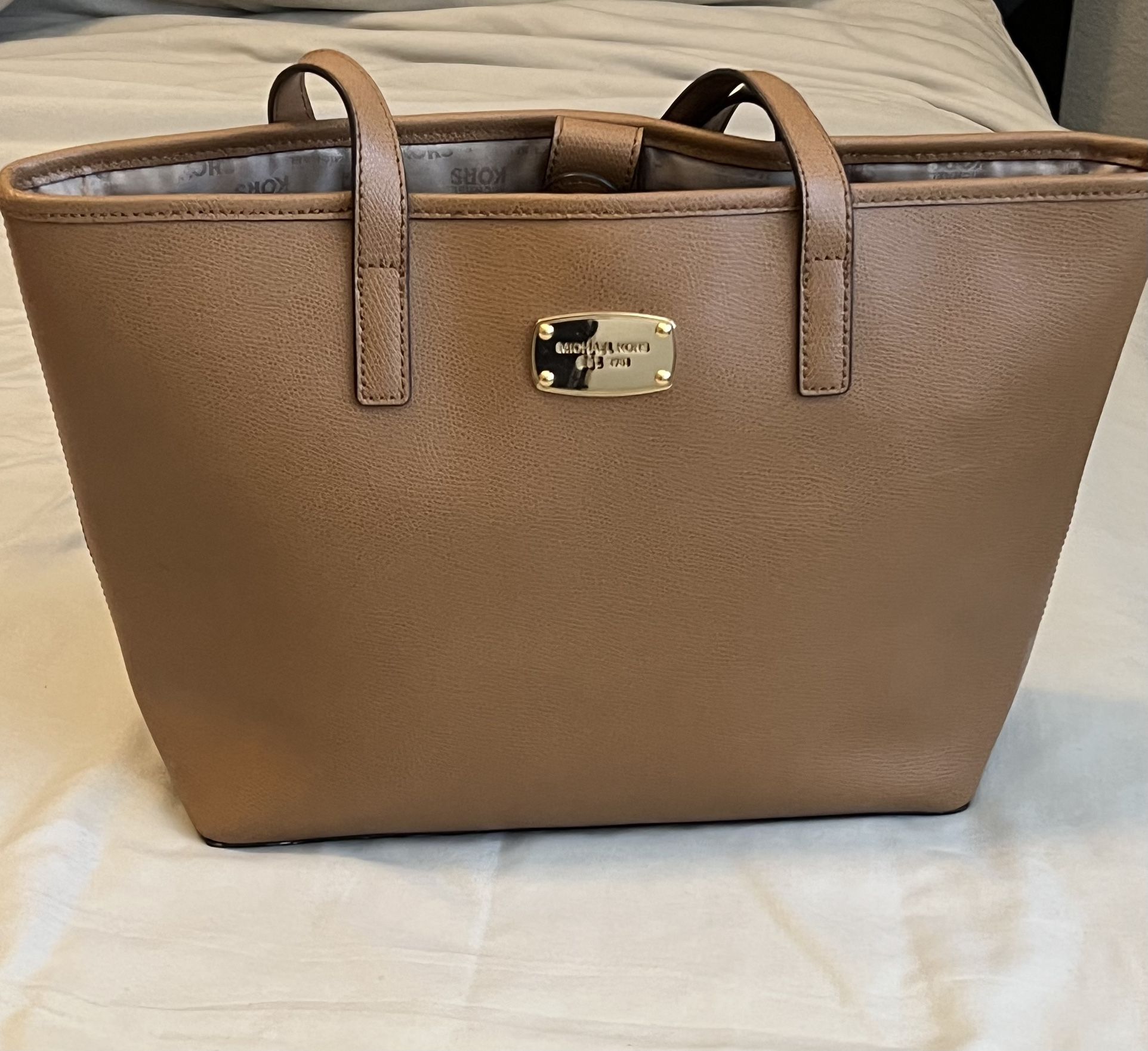 MK Michael Kors Like New