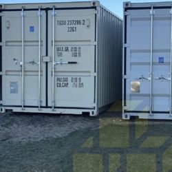 Shipping Containers - 20ft & 40ft Units Available 