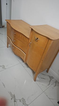 Dresser