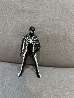 Marvel Black Suit Spider-Man Action Figure