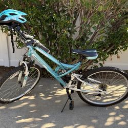 Huffy Trailrunner 5200 Woman’s Bike 26” - 18 Speed