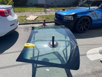 Auto glass