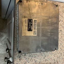 Toyota Engine Control Unit 
