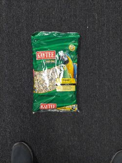8 Lb Parrot Food Kaytee 