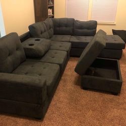 Heights Charcoal Gray Reversible Sectional with Storage Ottoman /couch /Living room 